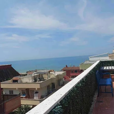 Attichetto Fronte Mare * Torvaianica